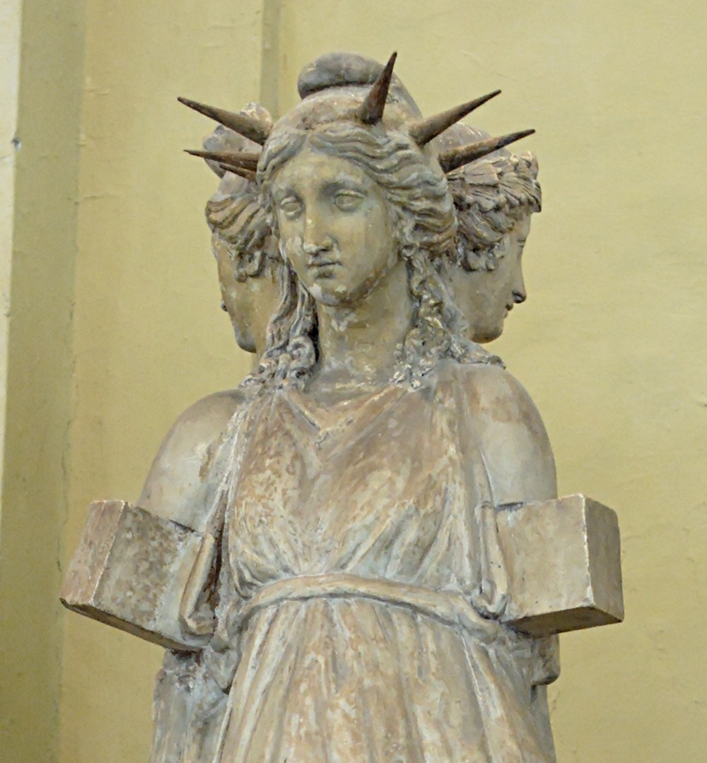 Hecate_Chiaramonti_Inv1922 (2).jpg